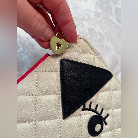 Betsey Johnson Winky Puppy Wristlet with Puppy Face and Puffy Tail - Picture 8 of 14